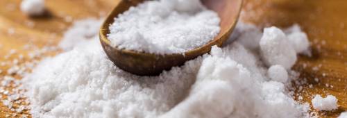 spoon-heap-salt-table_144627-11035 spoon-heap-salt-table_144627-11035